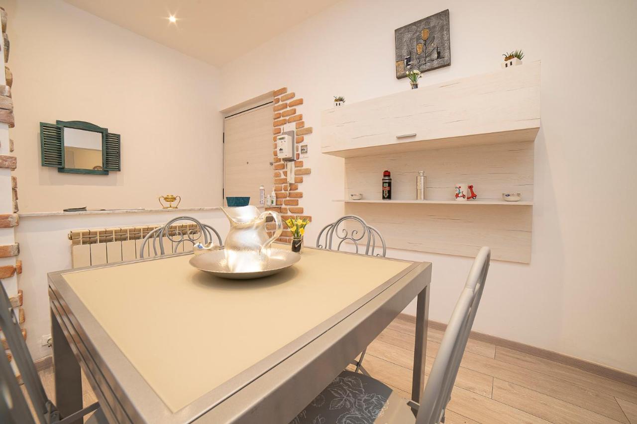 Casa Donna Lidia Lägenhet Savona Exteriör bild