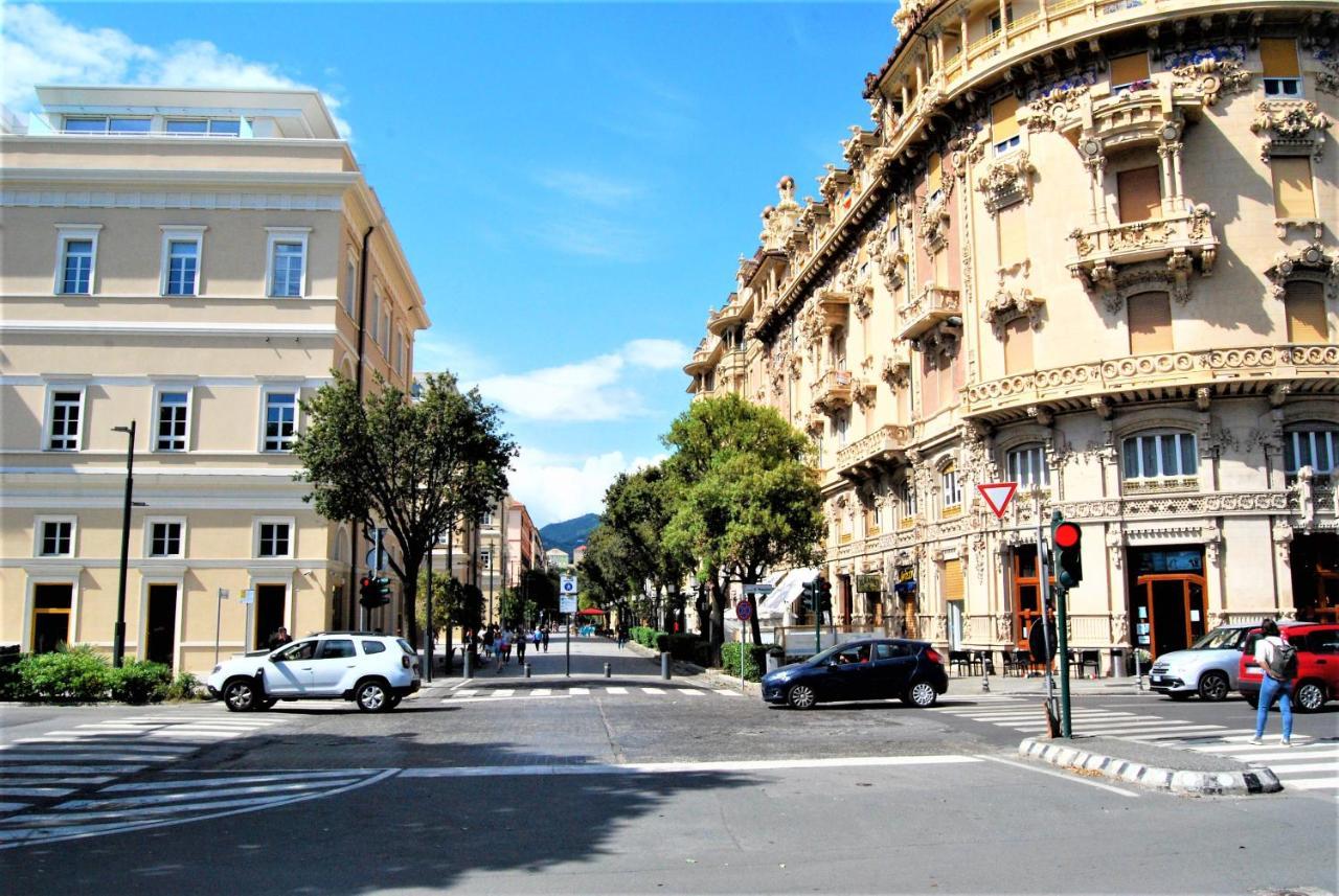 Casa Donna Lidia Lägenhet Savona Exteriör bild
